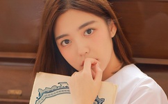 多人运动一个上面一个下面